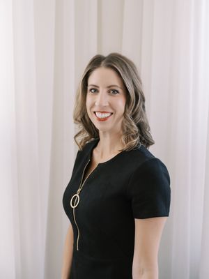 Portrait of MaRae Juska, REALTOR®.